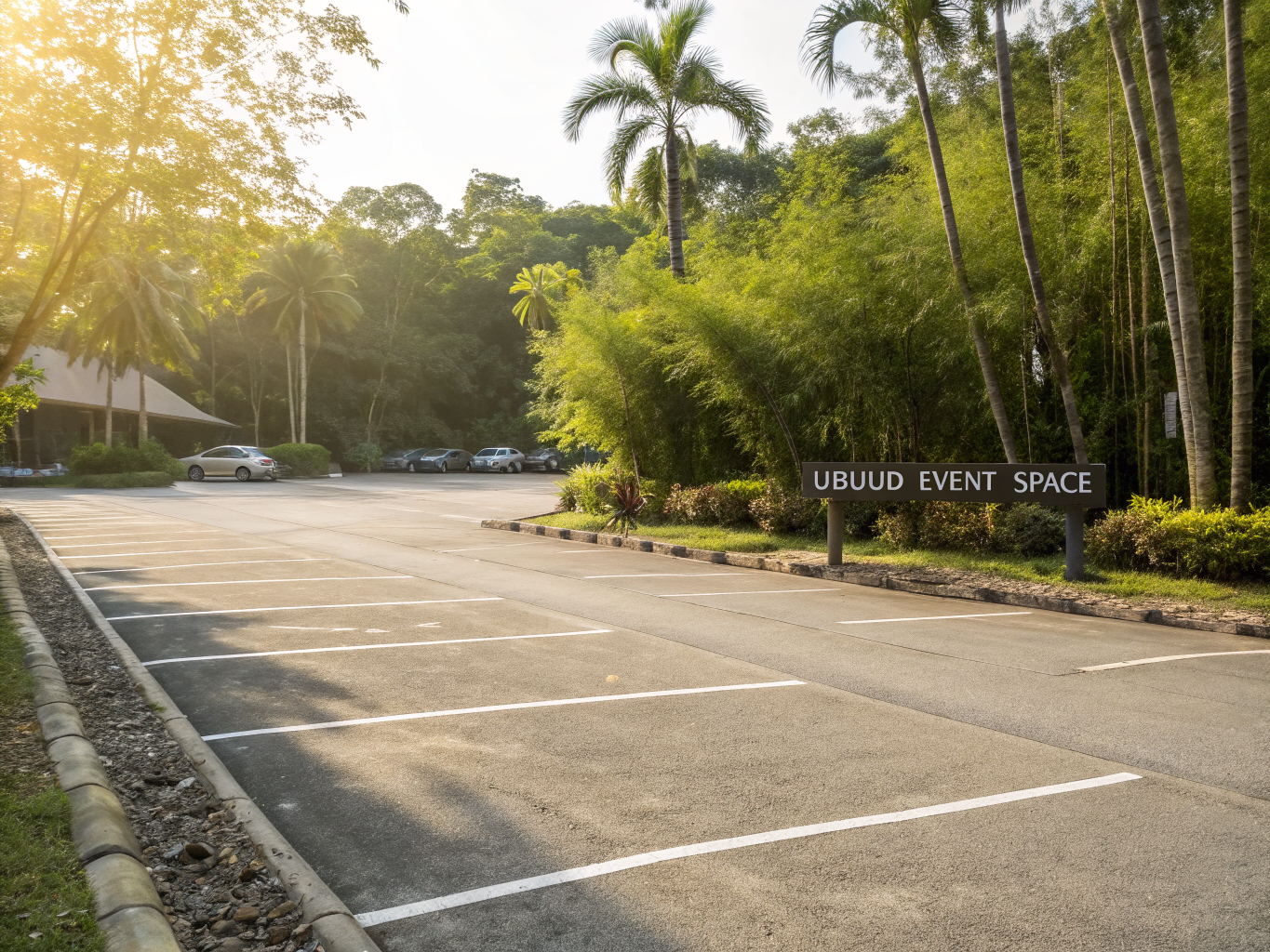 Ample parking space in Peliatan